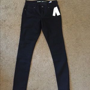 Old Navy New With Tags Black Skinny Jeans